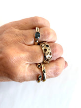 Selection of thin rings w/sapphire