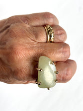 Jade claw set in bronze ring